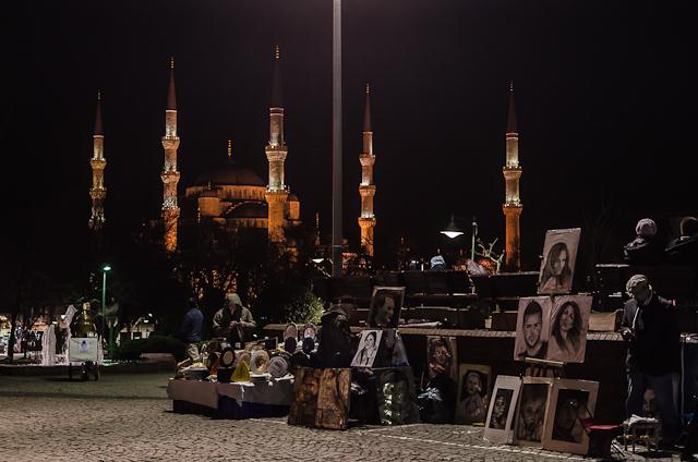 A entrada na Haghia Sophia fica para outro dia, de manhã muito cedo, quando não houver filas