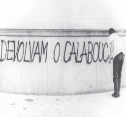 A C E preciso formular algumas ressalvas antes de prosseguirmos. 3 O movimento estudantil não se limitou ao Rio de Janeiro e a São Paulo, nem foi conduzido apenas por universitários.