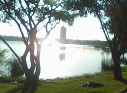 população como podemos observar na figura a seguir banhistas na lagoa sendo isso hoje uma pratica