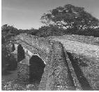 Novembro); e duas ruas secundárias: Santo Antônio (rua Saldanha Marinho, outrora rua da Aldeia e rua dos Cachorros) e do Vigário (rua Santa Helena, rua 1 o de Março, rua Liberato Salzano Vieira da