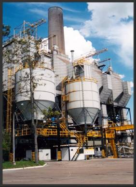 Por exemplo, o Complexo Termelétrico Jorge Lacerda (CTJL), com capacidade instalada de 857 MW e localizado no sul de Santa Catarina, proporciona uma ampla cadeia produtiva: 900 empregos diretos e 5.