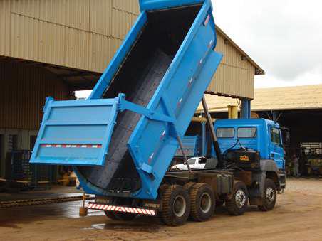 Redução de Peso em Veículos Comerciais Estudo de Caso Dumper Truck Projeto: Substituição de aços convencionais de baixa resistência por
