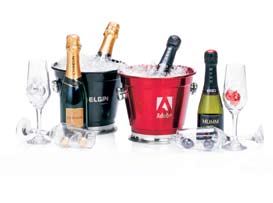 7300 2 Espumantes Cuvée Spéciale Mumm Brut 750ml 1 Caixa de Water Crackers Ferraris 130g 1 Amêndoa Torrada e Salgada Byblos 100g 1 Paté Francês Hénaff Campagne 78g 1 Chá