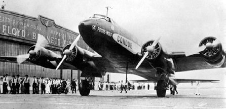 A moto tinha um motor de 100 hp de potência com sobrealimentação e design avançado para reduzir o arrasto aerodinâmico. 1938. Non-stop de Berlin a New York.