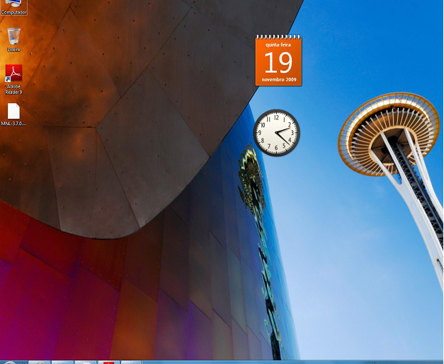 O Windows 7 permite uma alta personalização de ícones, cores e muitas outras opções, deixando um ambiente mais confortável, não importa se utilizado no ambiente profissional ou no doméstico.