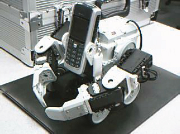 28 De acordo com Aroca (2012), o N-Bot pode utilizar um smartphone como unidade de controle.
