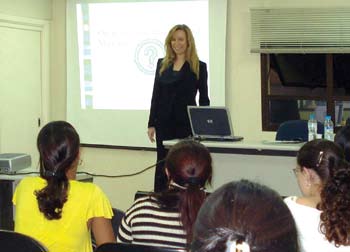 Como em todas as edições, também serão apresentados trabalhos de fonoaudiólogos e estudantes, que concorrerão ao Prêmio Excelência em Fonoaudiologia 2008.