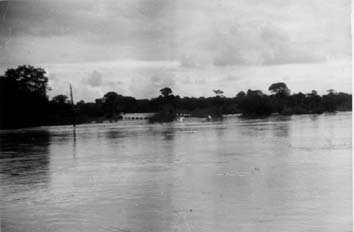 A NW das terras do dito Xecado habitavam oa Macuas de Perimamuno; a sul desta lagoa: Mocongo, Namiepe, Natinde,( a NW e próximo foi instalado o Comando Militar de Mogincual ), Esternau, Motundi,