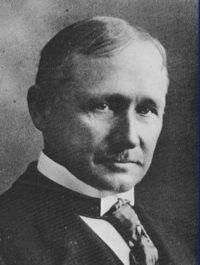 A História da Produção em Massa Henry Ford Possibilidade de produzir mais e com melhor qualidade Processos estudados e bem definidos Instruções