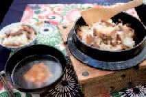 NAGASAKI-KEN GONBO-MESHI - Arroz com bardana um prato fácil de ser preparado em que É se mistura a bardana cortada em lascas, refogada e temperada ao arroz cozido.