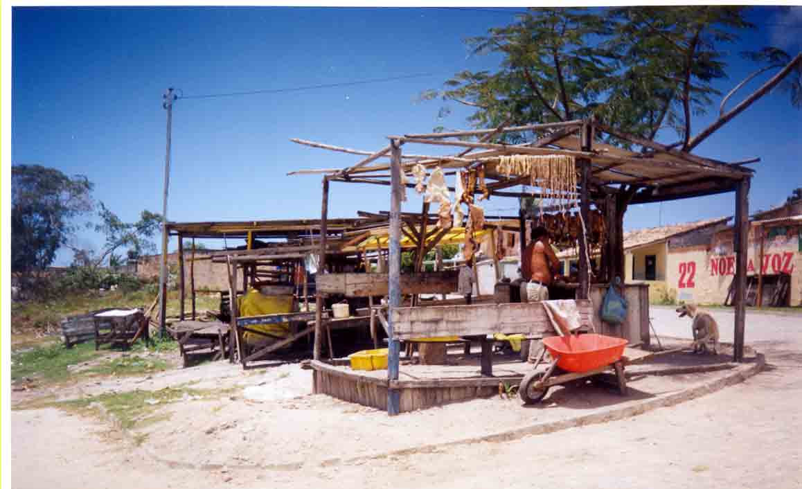 O bairro é puramente residencial, ficando suas ruas quase sempre