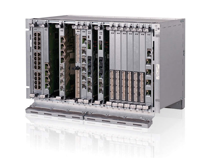 2 ABB s FOX multiplexers ensure messages are delivered on time da sua capacidade de identificar a presença de componentes para trocas de informação, como no caso da protecção remota para disparo