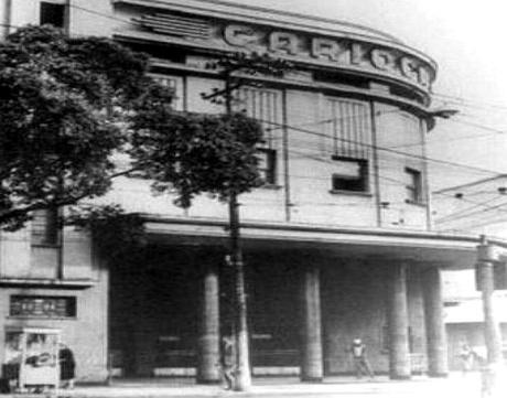 A relação de palácios cinematográficos da Zona Norte contava com o Cine Teatro Vila Isabel (1928-1978), o Cinema Grajaú (1928-1954) e o Cinema Maracanã (1932-1964) 104 ; mas também com o Cine Teatro