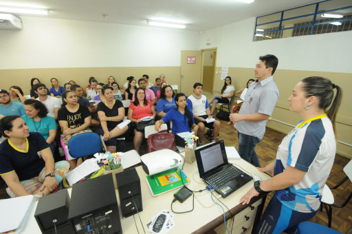 Nesse sentido, a Secretaria de Educação e a Secretaria Municipal de Esporte e Lazer (SMEL), firmaram uma parceria com o intuito de promover a participação das crianças em ações esportivas.