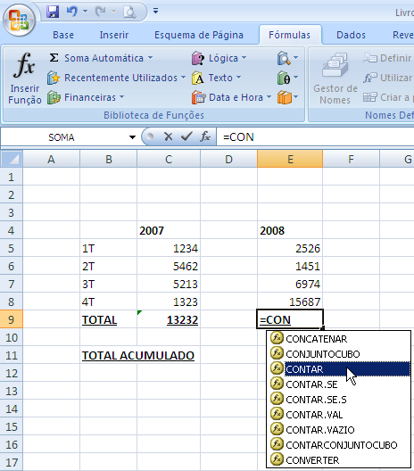 Moda A moda é o valor que ocorre ou que se repete com ais frequência numa matriz ou intervalo de dados. A sua sintaxe no Excel é MODA.