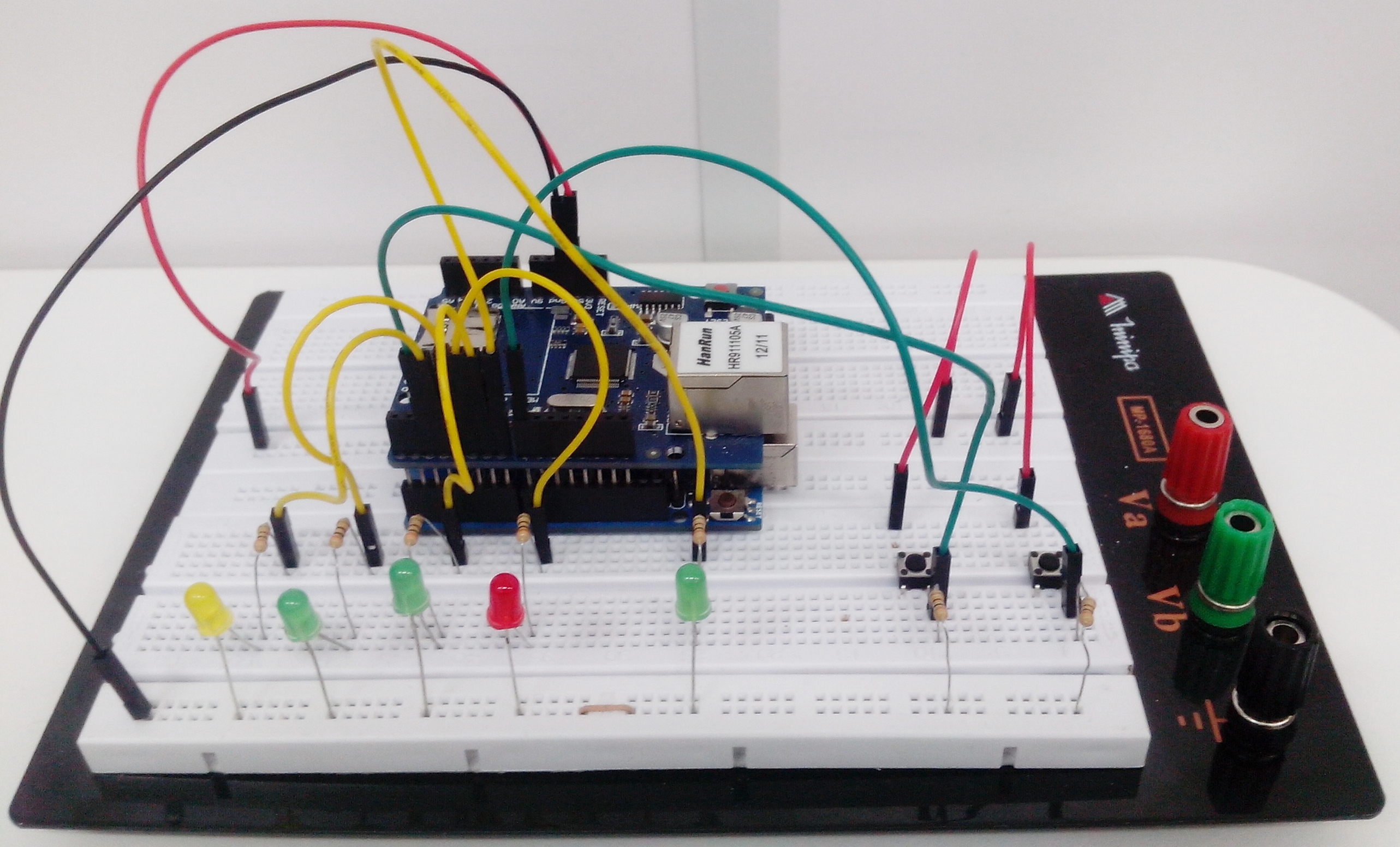 77 Figura 41 Imagem do segundo co modo do terceiro experimento montado no protoboard. Figura 42 Imagem da interface de saı da do controle central.