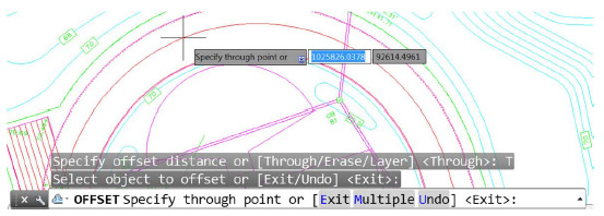 Polylines A nova variável PLINEREVERSEWIDTHS da mais flexibilidade ao reverter a direção de polilinhas.