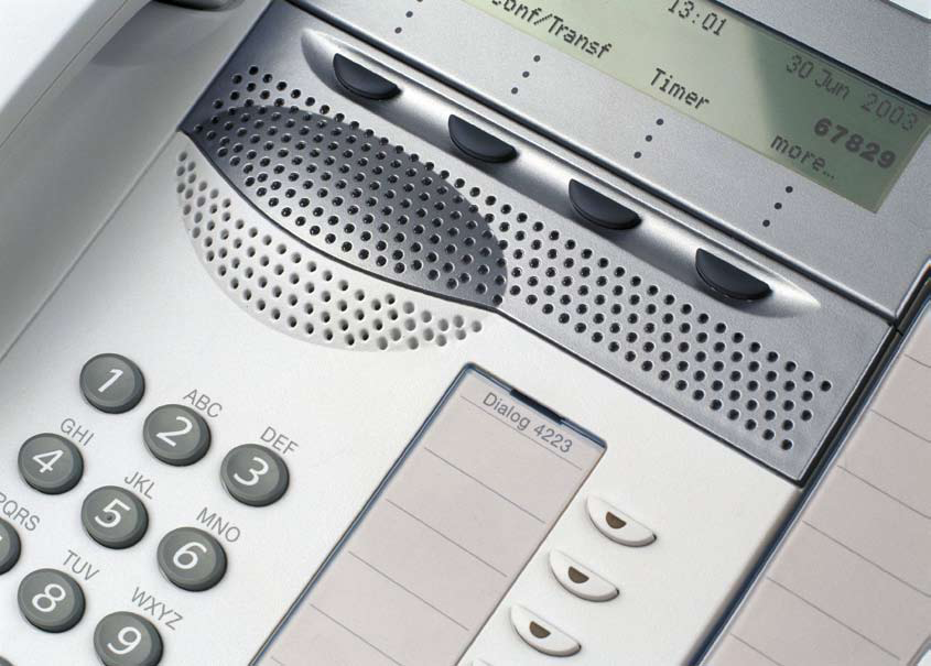 Aastra Dialog 4000 Digital Telephones Os telefones digitais Aastra Dialog 4000 combinam uma excelente qualidade de som e recursos insuperáveis com uma excelente ergonomia.