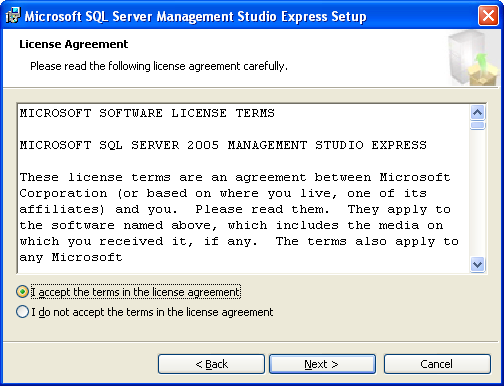 2. INSTALANDO O ADMINISTRADOR DO BANCO DE DADOS DO SQL SERVER 2005 SQL Server Management Studio Express: Não basta apenas instalarmos o servidor de banco de dados, pois sua função é servir como o