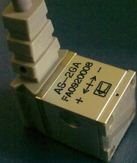 Figura 9: Foto de um flexímetro analógico Figura 10: Exemplo de EER truídos em geral com strain-gages ou a base de cristais (piezoelétricos).