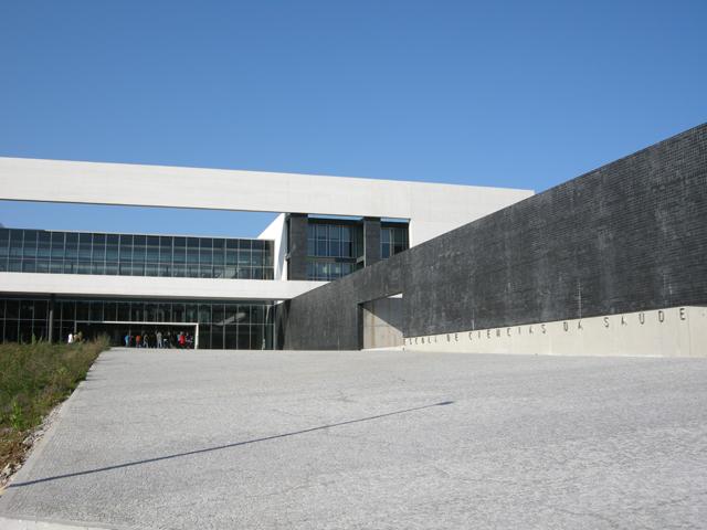 UNIVERSIDADE DO MINHO NO ÂMBITO DA EMPREITADA DE