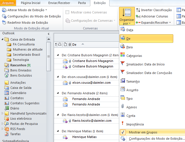 Agrupando e-mails Exibir conversas é DIFERENTE de AGRUPAR e-mails: Um AGRUPAMENTO reúne e-mails por assunto, por emissor, por data e assim por diante; Uma CONVERSA organiza e-mails por assunto,