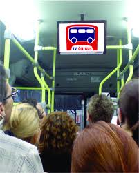 52 opções de integração. A Figura 8 mostra um exemplo de monitor instalado dentro de um ônibus. Figura 8. Monitor de TV no ônibus Fonte: http://www.grupoaragao.