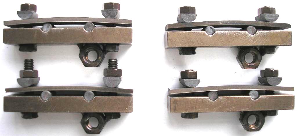 Paro o ensaio de iniciação de trincas por corrosão sob tensão no dobramento quadriapoiado os corpos de prova foram produzidos com as seguintes dimensões: 2mm de espessura, 12mm de largura e 60mm de