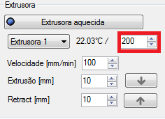 Para ligar o extrusor, clique em Extrusora aquecida caso seja necessário mudar a temperatura, mude manualmente no campo marcado em vermelho.