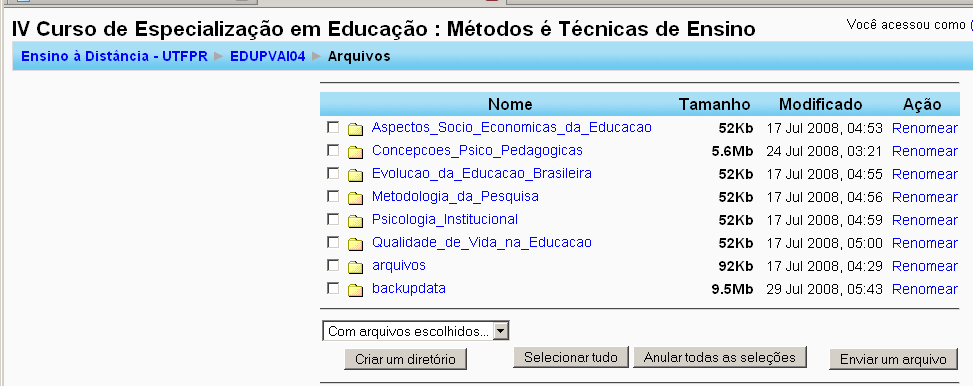 componentes concentram-se nos centros ou núcleos de apoio (tutoria) aos alunos e no uso das tecnologias, no processo de ensino e de aprendizagem.