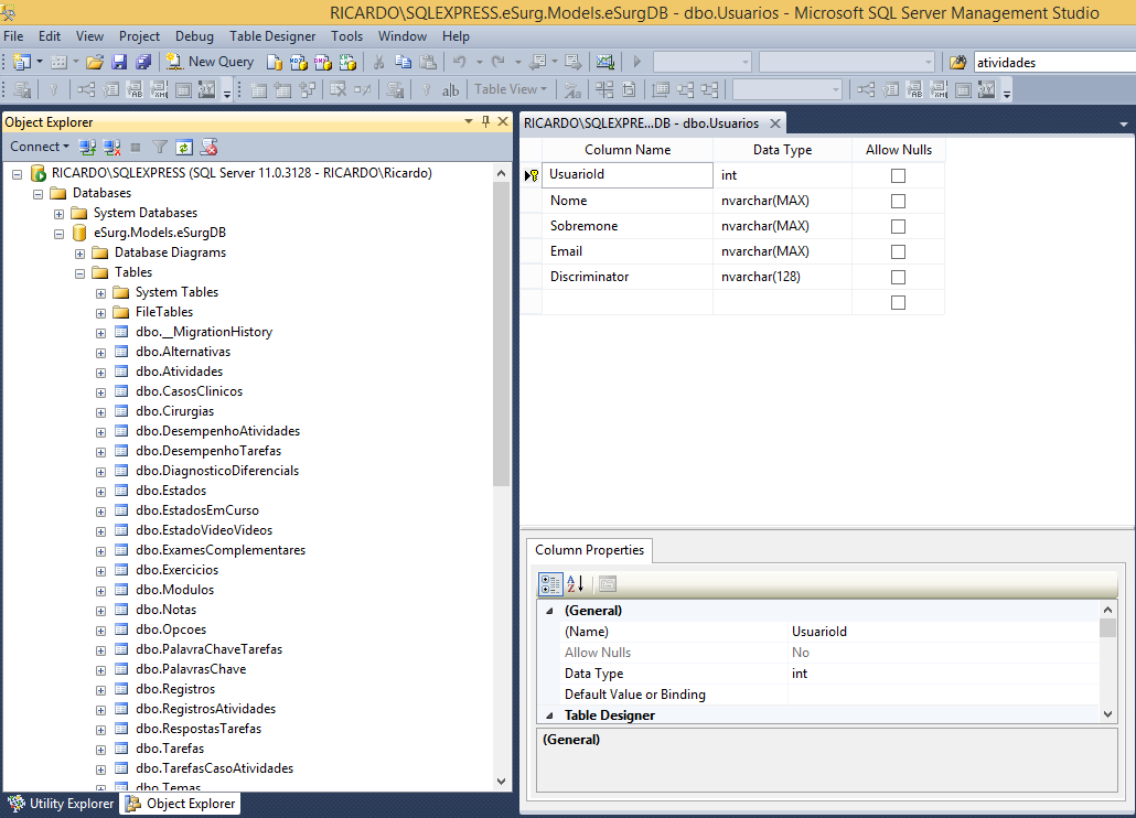 81 Figura 55 Janela do software Microsoft SQL Management Studio, ilustrando a lista de tabelas presentes no banco de dados esurg.models.esurgdb (esquerda) e o design da tabela Usuarios (direita). 5.3.