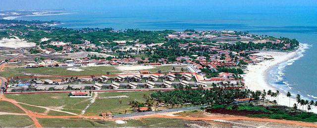 359 Figura 51 Praia de Jacumã (Ceará Mirim). Obras do Jacumã Beach and Golf Village iniciadas.