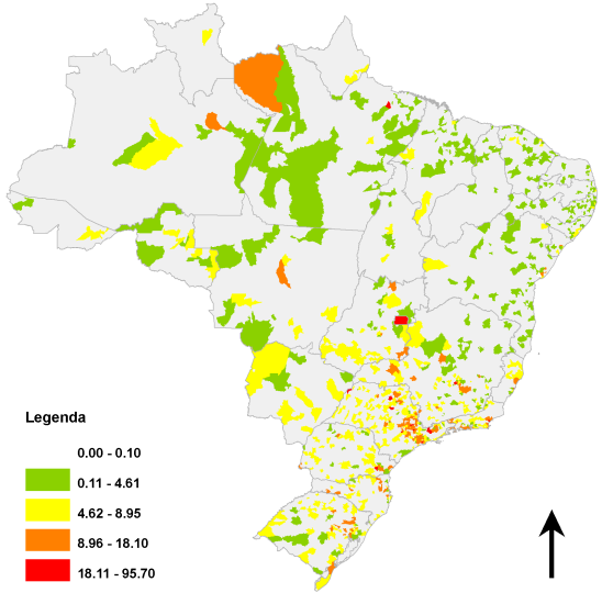 Figura 9: Esquerda: Déficit Habitacional (percentual). Direita: PIB 2000/população 2000. Ano: 2000. Municípios selecionados.