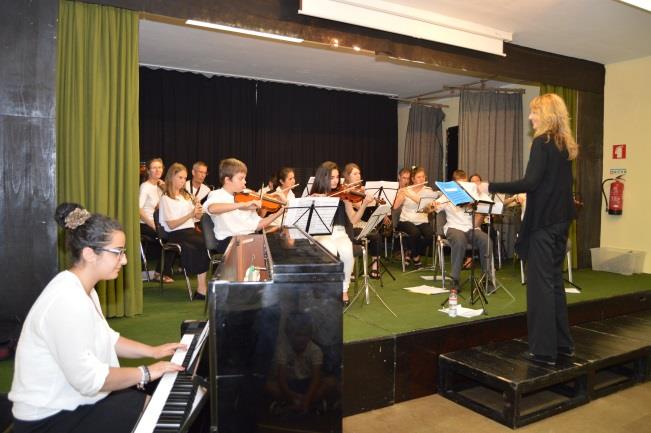 4 Amadeus International School Visita dos Nossos Colegas de Viena Um grupo de 8 alunos e 2 professores da Escola Internacional Amadeus, de Viena, Áustria, visitou a Escola Internacional do Algarve no