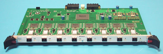 49 Interfaces de rede trabalhando em full-duplex com velocidade de até 2Gbps/s; Baixa latência e switches com monitoramento de aplicações que necessitam de alta disponibilidade; Switches capazes de