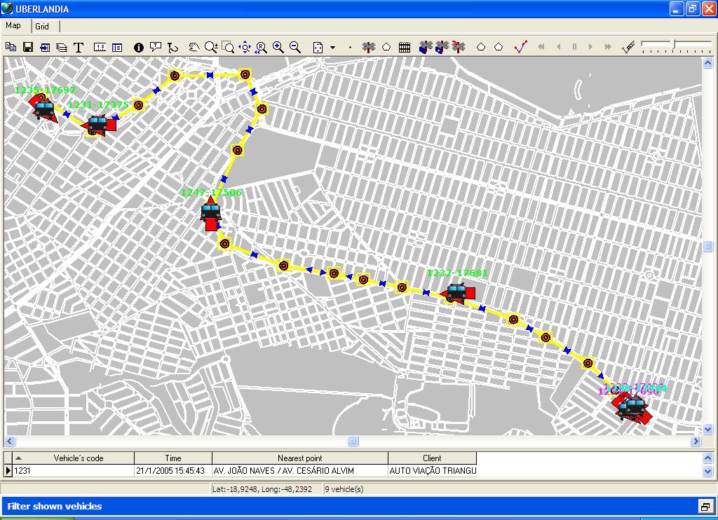 Software - monitoração OPÇÕES DE MONITORAÇÃO E CONTROLE Por mapas, com visualização de um ou mais veículos, obtendo a localização gráfica dos mesmos; Pelo grid de informações, mostrando todas as