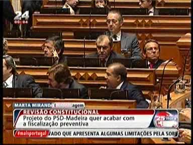 A43 TVI 24 ID: 54557202 25062014 Meio: TVI 24-25ª Hora Duração: 00:02:08 Hora de emissão: 00:02:00 PSD-Madeira apresentou uma proposta de revisão da Constituição http:www.pt.cision.coms?