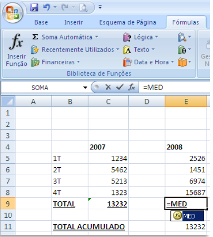 Funções mais usadas Mediana (Med) Nem sempre a média é o que realmente pretendemos obter de um conjunto de números. Por vezes, é mais útil saber a mediana (o número do centro de um conjunto numérico).