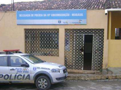 DELEGACIA DE MARAIAL DELEGACIA DE POLÍCIA DE MARAIAL EFETIVO DELEGADO = 01 AGENTE DE POLÍCIA = 04 ESCRIVÃO DE POLÍCIA = 01 TOTAL EFETIVO = 06 - POLICIAIS EQUIPAMENTO COLETE = 02 VIATURA = 01