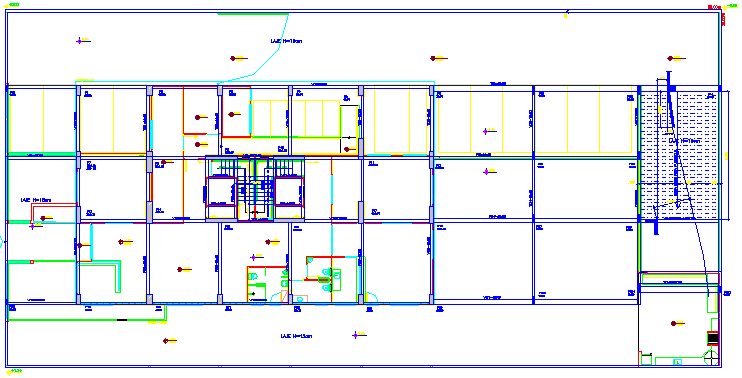 Foi realizada uma análise dos projetos, utilizando principalmente os recursos de sobreposição de desenhos do AutoCAD 2012. Seguiu-se a seguinte ordem lógica: a. Arquitetura x Estrutura; b.