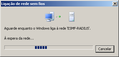 Este diálogo deverá aparecer, eventualmente, se estava o computador estava ligado à rede ESMF.PT. Escolhe-se a rede SIGMA-RADIUS e actua-se no botão Ligar.