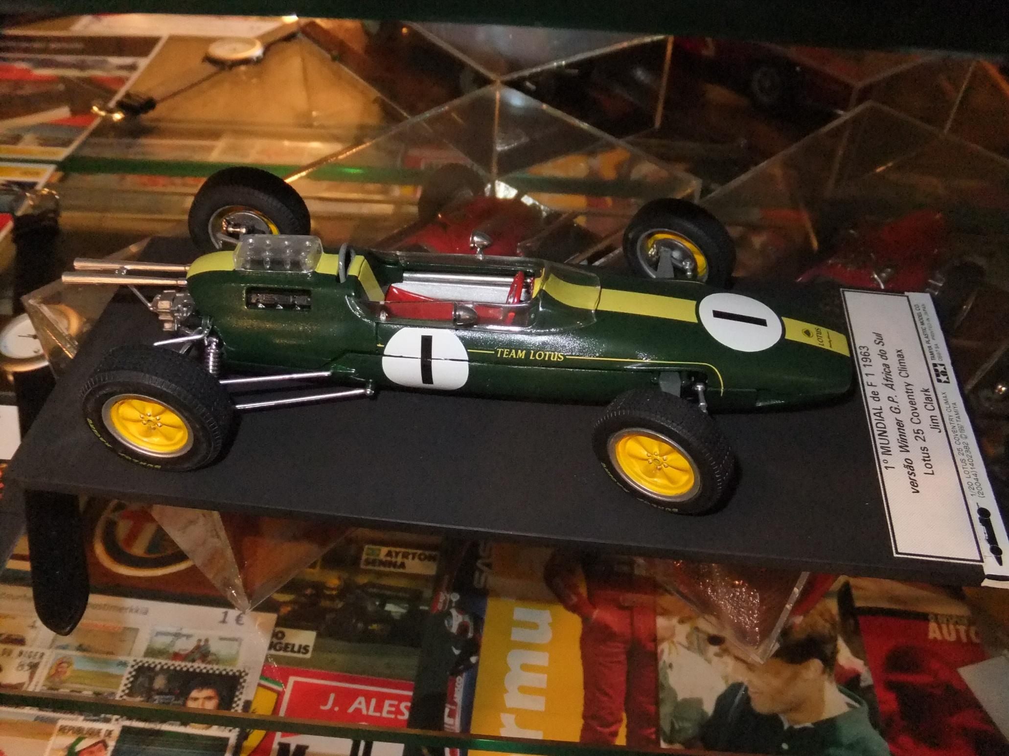 Lotus 25 escala 1/20-1º Mundial de Formula 1 em 1963 - Piloto: Jim Clark Um dos pilotos preferidos do fundador da Lotus Colin Chapman.