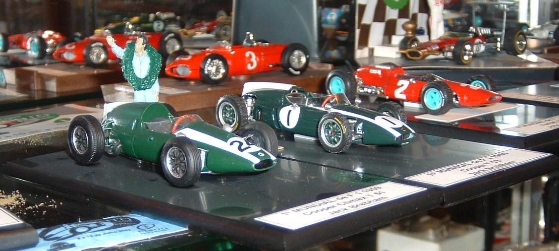 Cooper Climax T51 e T53-1º Mundial de Formula 1 em 1959 e 1960 - Piloto: Jack