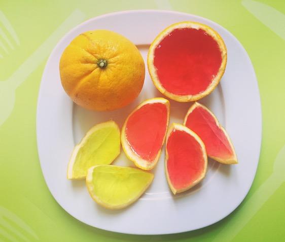 Anexo G 4 laranjas mágicas - Laranja mágica - Ingredientes: 4 laranjas Gelatina colorida