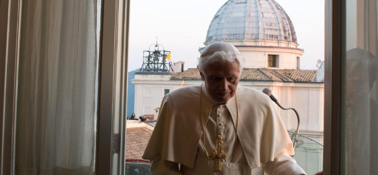 83 Matérias postadas para discussão figura 1 Imagem 8/514: 28.fev.2013 - Vaticano libera imagens dos bastidores do último dia do papado de Bento 16.