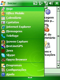 Visualmente, o Windows Mobile 6 parece ser bastante diferente da versão 5, já que ele trouxe melhorias visuais, abandonando o tradicional estilo "Windows 95" em favor um visual mais similar ao do