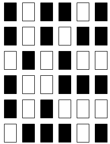 Prepare um conjunto de 25 cartas idênticas com um dos lados colorido.