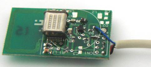 1507-4 Piza et al. Figura 4 - Arquiteturas de rede de sensores sem fio usando o protocolo ZigBee. Desta forma, alguns pontos da rede podem funcionar como retransmissores de informação.