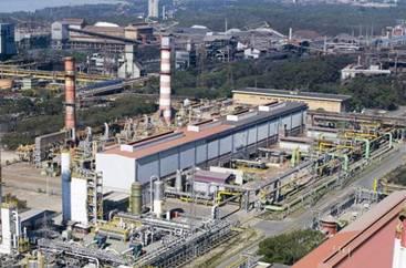 ArcelorMittal Tubarão Eficiência Energética Modelo Energético baseada na cogeração (COG, BFG e LDG); Vista geral das CTE s Capacidade instalada de 500 MW de geração (06 CTE s + 01 TRT