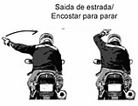 - Para abastecer nos postos de gasolina, faça paradas de 3 a 4 motos a 45 graus, em cada bomba, com distâncias aproximadas de 0,8 metros entre as motos.